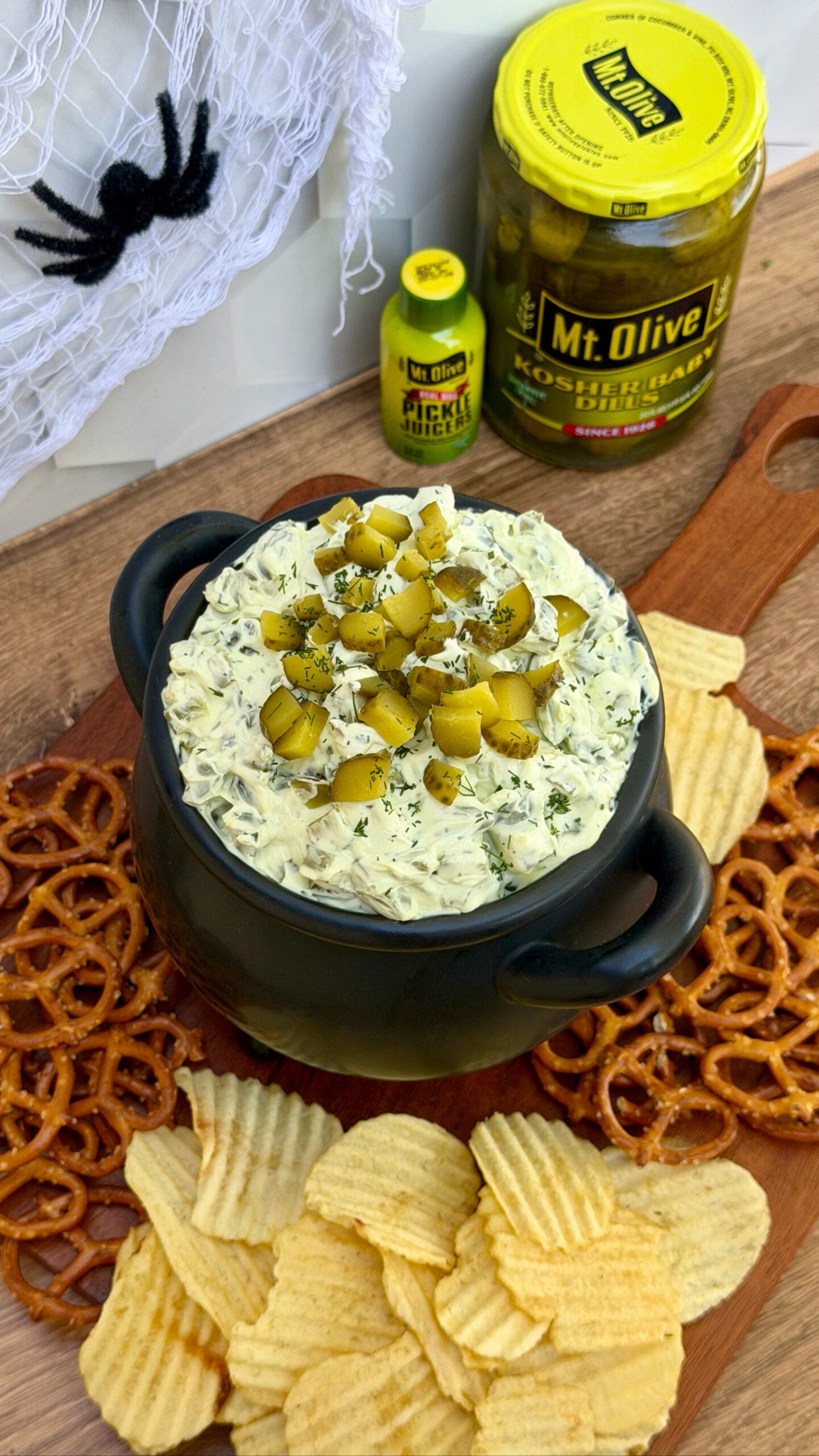 Witch&rsquo;s Brew Pickle Dip